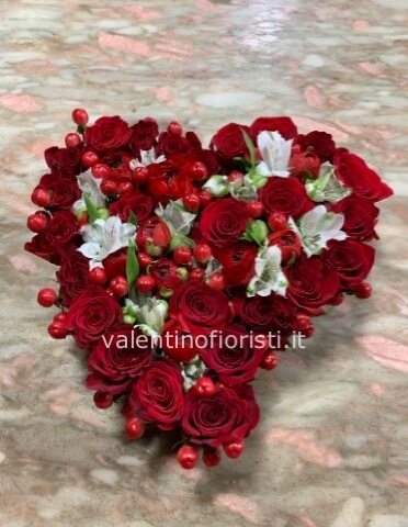 Cuore di rose rosse